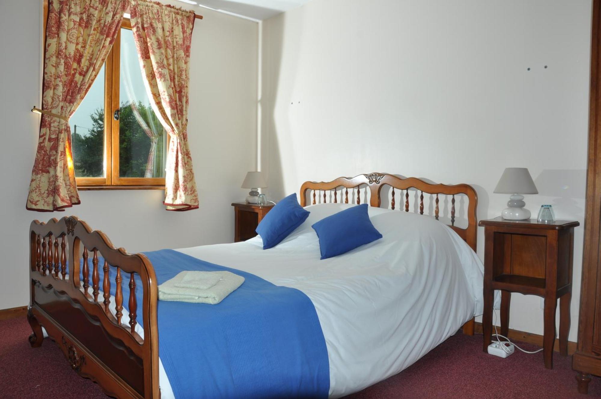 La Ferme De Montaigu Bed & Breakfast Стая снимка