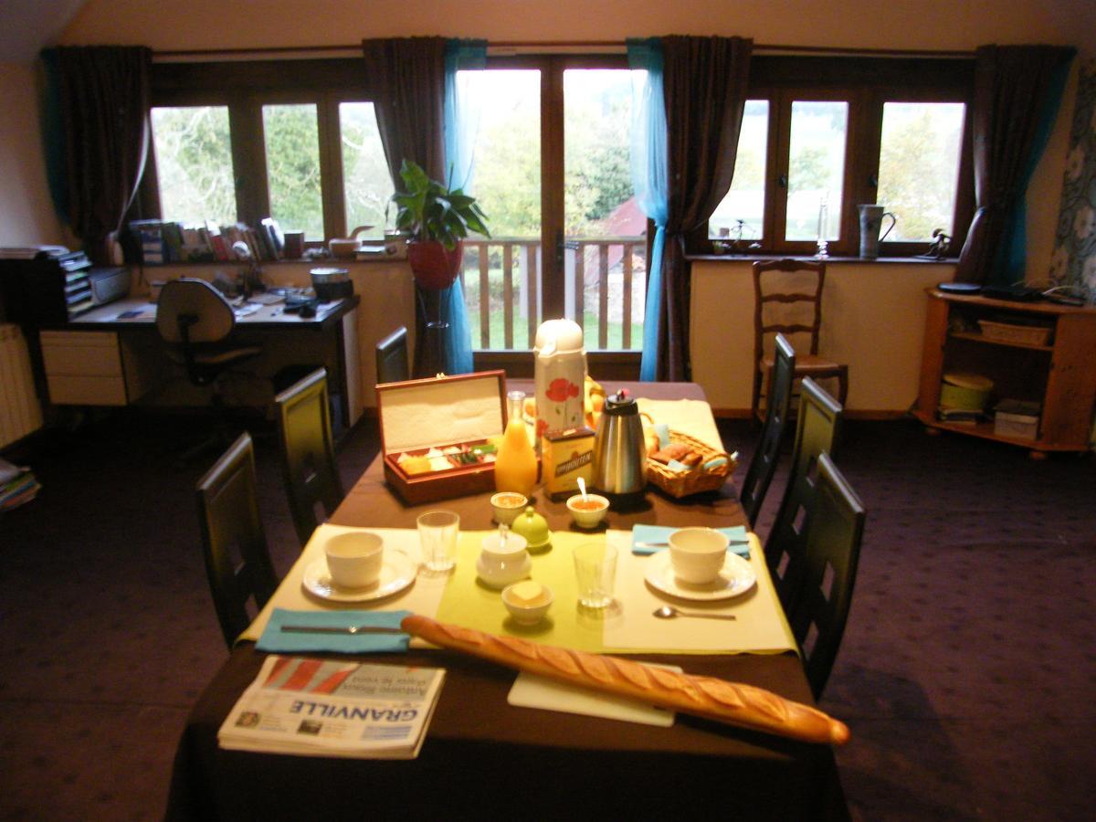 La Ferme De Montaigu Bed & Breakfast Екстериор снимка