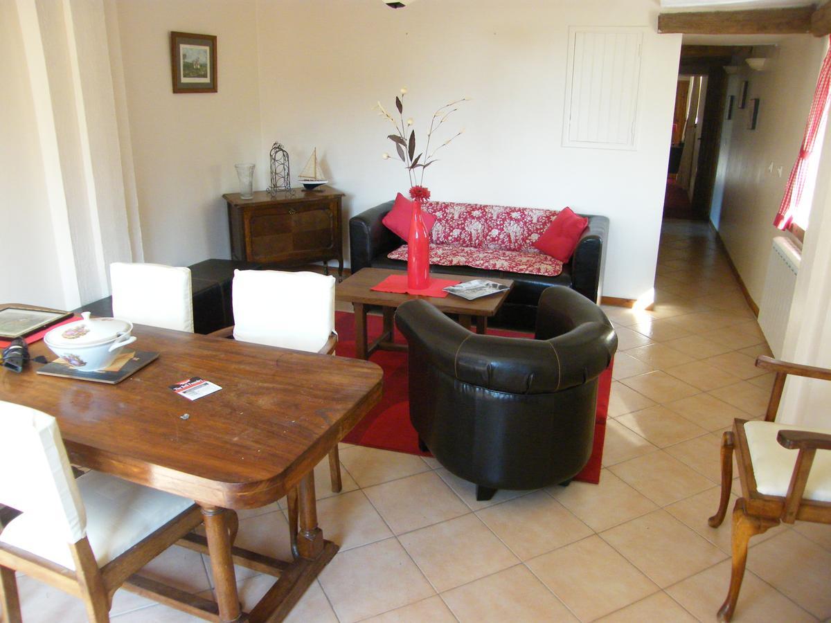 La Ferme De Montaigu Bed & Breakfast Екстериор снимка